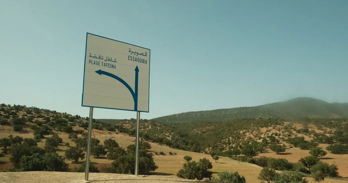 Logo en arabe : créer une identité bilingue au Maroc